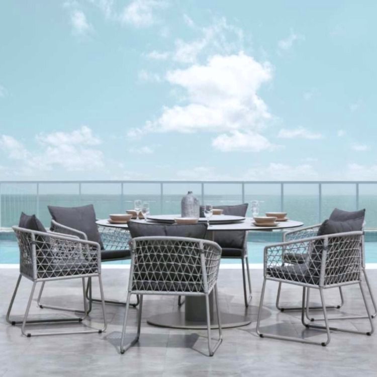 durable and stylish commercial outdoor tables and chairs